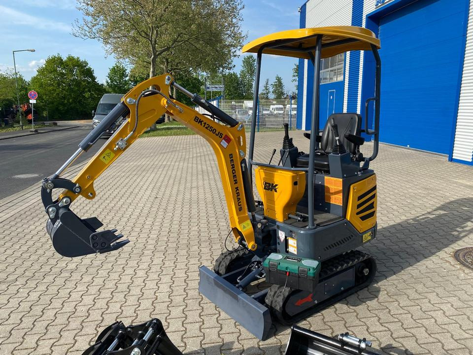 Minibagger BK1250JS + Zubehör *INKL.19% MWST*KUBOTA*BERGER KRAUS*JOYSTICK*SOFORT!* - Ekskavator mini: gambar 4 Minibagger BK1250JS + Zubehör *INKL.19% MWST*KUBOTA*BERGER KRAUS*JOYSTICK*SOFORT!* - Ekskavator mini: gambar 4