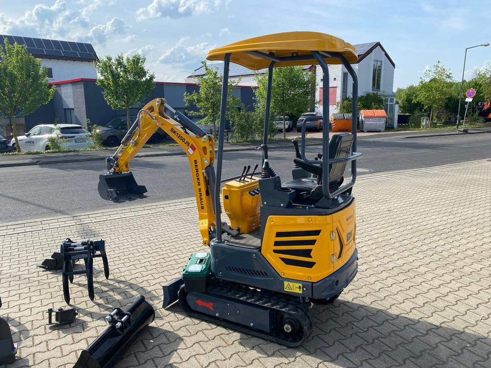 Minibagger BK1250JS + Zubehör *INKL.19% MWST*KUBOTA*BERGER KRAUS*JOYSTICK*SOFORT!* - Ekskavator mini: gambar 5 Minibagger BK1250JS + Zubehör *INKL.19% MWST*KUBOTA*BERGER KRAUS*JOYSTICK*SOFORT!* - Ekskavator mini: gambar 5