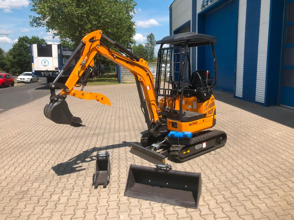 Minibagger BK1700JS + Schaufelpaket *INKL.19% MWST*BERGER KRAUS*KUBOTA*JOYST*SOFORT! - Ekskavator mini: gambar 2 Minibagger BK1700JS + Schaufelpaket *INKL.19% MWST*BERGER KRAUS*KUBOTA*JOYST*SOFORT! - Ekskavator mini: gambar 2