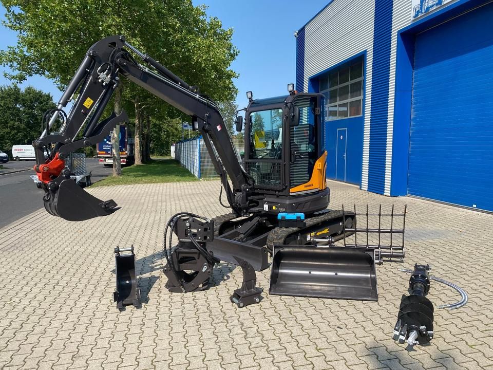 Minibagger BK4000KJS inkl. Zubehörpaket *INKL.19% MWST*BERGER KRAUS*KUBOTA*KLIMA* SCHWENKARM*SOFORT* - Ekskavator mini: gambar 2 Minibagger BK4000KJS inkl. Zubehörpaket *INKL.19% MWST*BERGER KRAUS*KUBOTA*KLIMA* SCHWENKARM*SOFORT* - Ekskavator mini: gambar 2