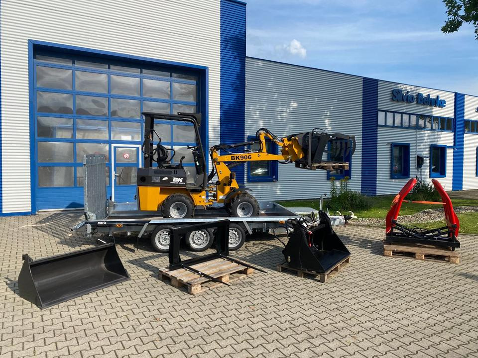 Radlader/Hoflader BK906 inkl. Tieflader und großem Zubehörpaket *INKL.19% MWST*BERGER KRAUS*PERKINS*CE*SOFORT!* - Ekskavator mini, Trailer: gambar 2 Radlader/Hoflader BK906 inkl. Tieflader und großem Zubehörpaket *INKL.19% MWST*BERGER KRAUS*PERKINS*CE*SOFORT!* - Ekskavator mini, Trailer: gambar 2