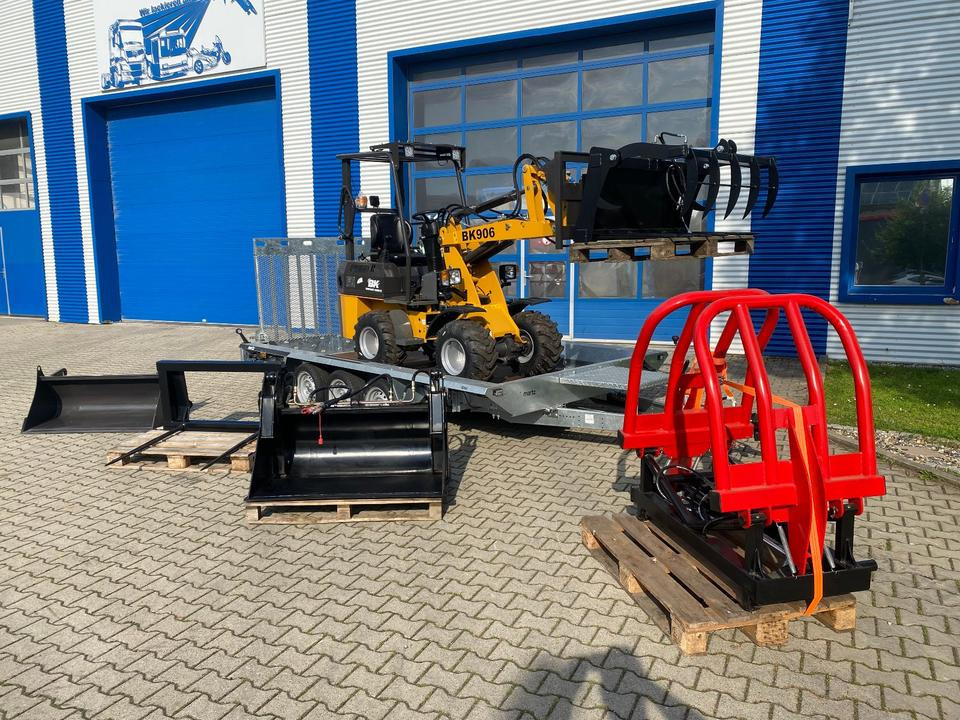 Radlader/Hoflader BK906 inkl. Tieflader und großem Zubehörpaket *INKL.19% MWST*BERGER KRAUS*PERKINS*CE*SOFORT!* - Ekskavator mini, Trailer: gambar 4 Radlader/Hoflader BK906 inkl. Tieflader und großem Zubehörpaket *INKL.19% MWST*BERGER KRAUS*PERKINS*CE*SOFORT!* - Ekskavator mini, Trailer: gambar 4