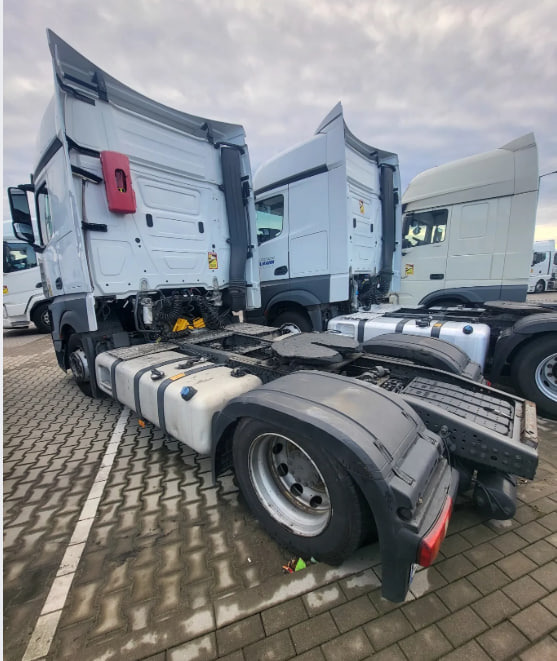 Mercedes-Benz ACTROS 1845 mega - Tractor head: gambar 4 Mercedes-Benz ACTROS 1845 mega - Tractor head: gambar 4