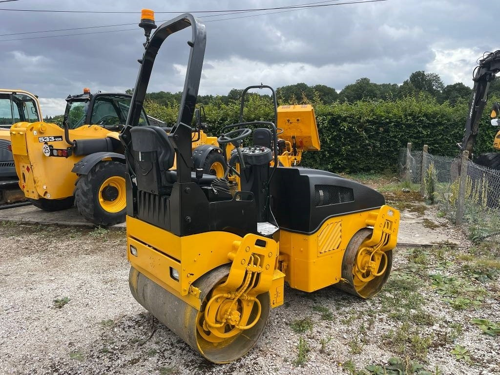 Bomag BW 120 AD-4 - Roller jalan: gambar 2 Bomag BW 120 AD-4 - Roller jalan: gambar 2