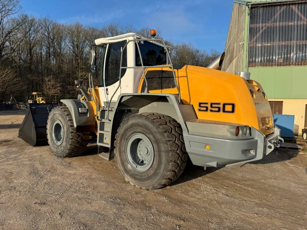 Liebherr L 550 - Wheel loader: gambar 4 Liebherr L 550 - Wheel loader: gambar 4