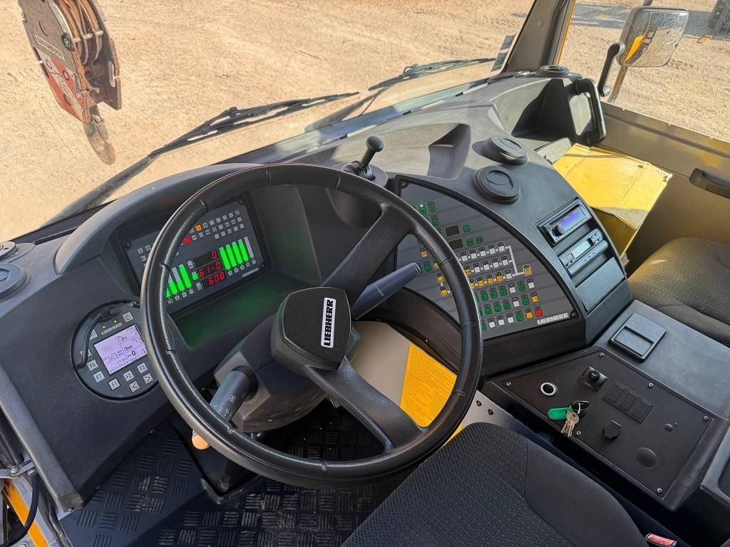 Liebherr LTM 1030-2.1 - Derek bergerak: gambar 5 Liebherr LTM 1030-2.1 - Derek bergerak: gambar 5