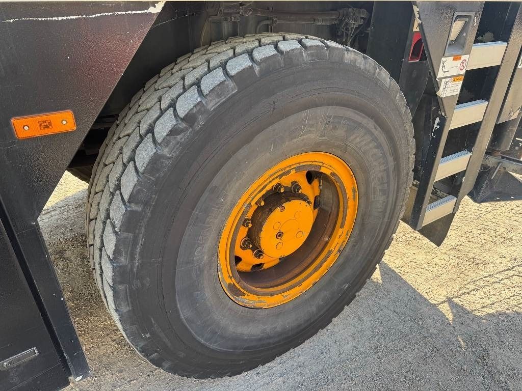 Derek bergerak Liebherr LTM 1030-2.1: gambar 10 Derek bergerak Liebherr LTM 1030-2.1: gambar 10