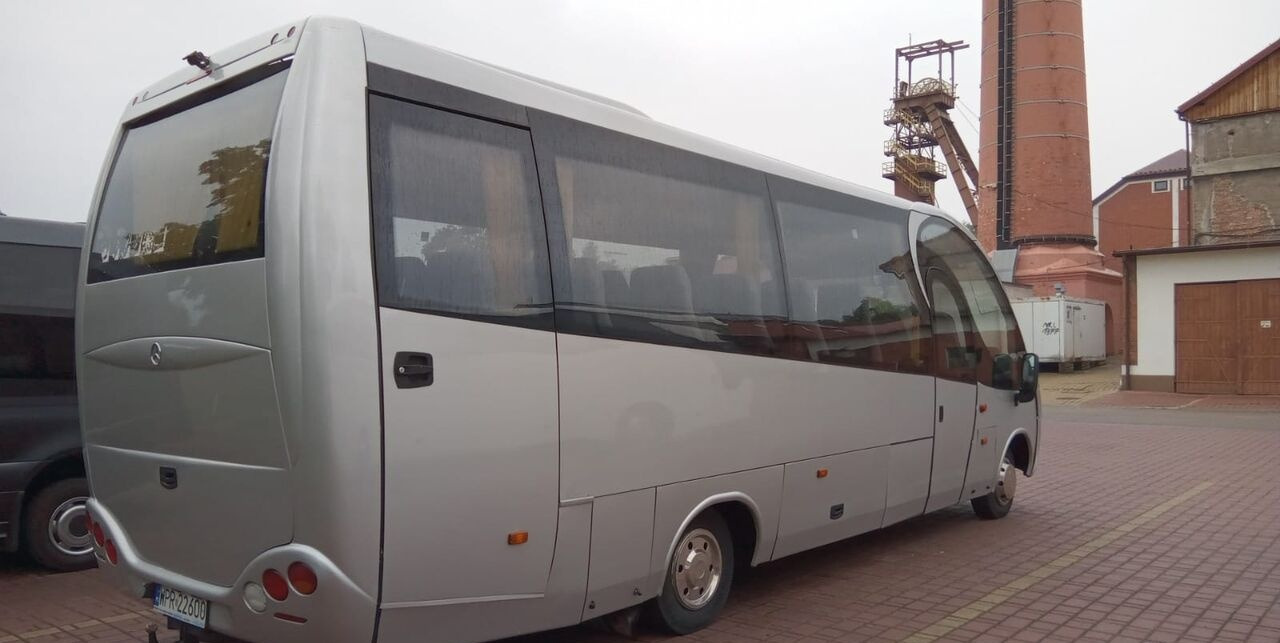 Mercedes-Benz MAGO 2 / VARIO / BELUGA / XXL / 34 PLACE - Bus pinggiran kota: gambar 2 Mercedes-Benz MAGO 2 / VARIO / BELUGA / XXL / 34 PLACE - Bus pinggiran kota: gambar 2