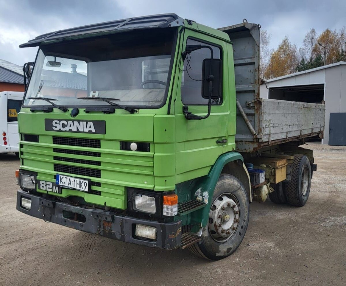 Scania 82M - Truk jungkit: gambar 1 Scania 82M - Truk jungkit: gambar 1