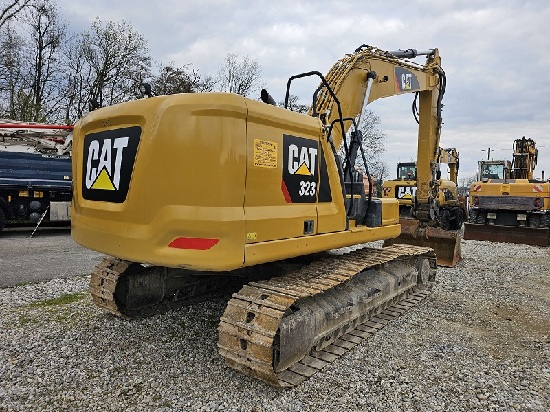 CATERPILLAR 323-07B - Ekskavator perayap: gambar 4 CATERPILLAR 323-07B - Ekskavator perayap: gambar 4