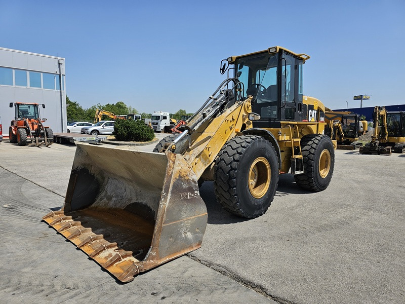CATERPILLAR 930G - Wheel loader: gambar 1 CATERPILLAR 930G - Wheel loader: gambar 1