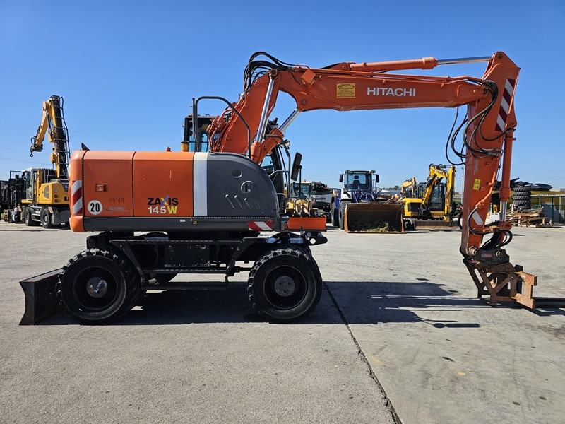 HITACHI ZX145W-3 - Ekskavator roda: gambar 4 HITACHI ZX145W-3 - Ekskavator roda: gambar 4