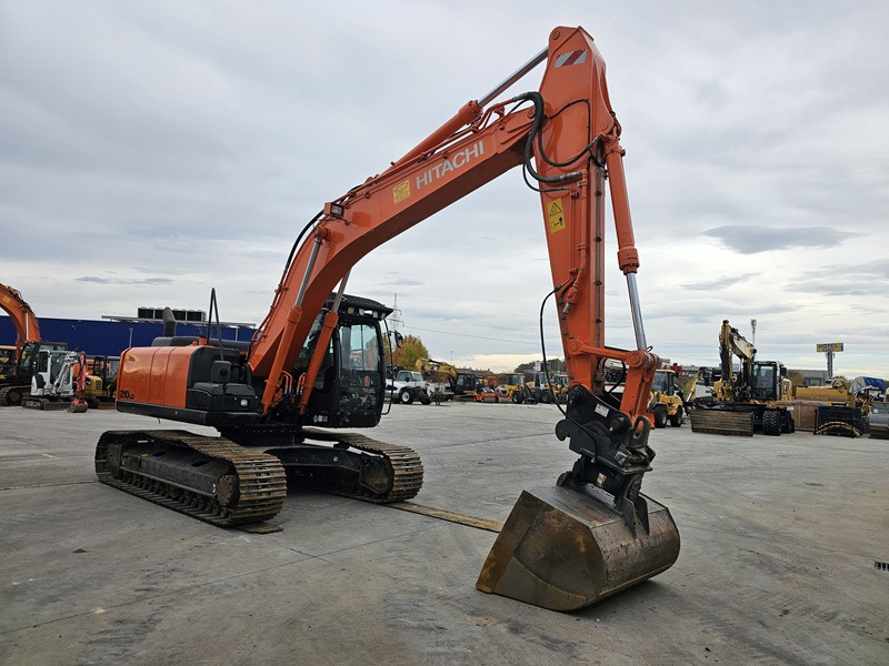 HITACHI ZX210LC-5B - Ekskavator perayap: gambar 5 HITACHI ZX210LC-5B - Ekskavator perayap: gambar 5