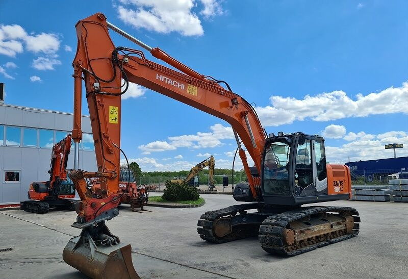 Hitachi ZX180LC-3 - Ekskavator perayap: gambar 2 Hitachi ZX180LC-3 - Ekskavator perayap: gambar 2