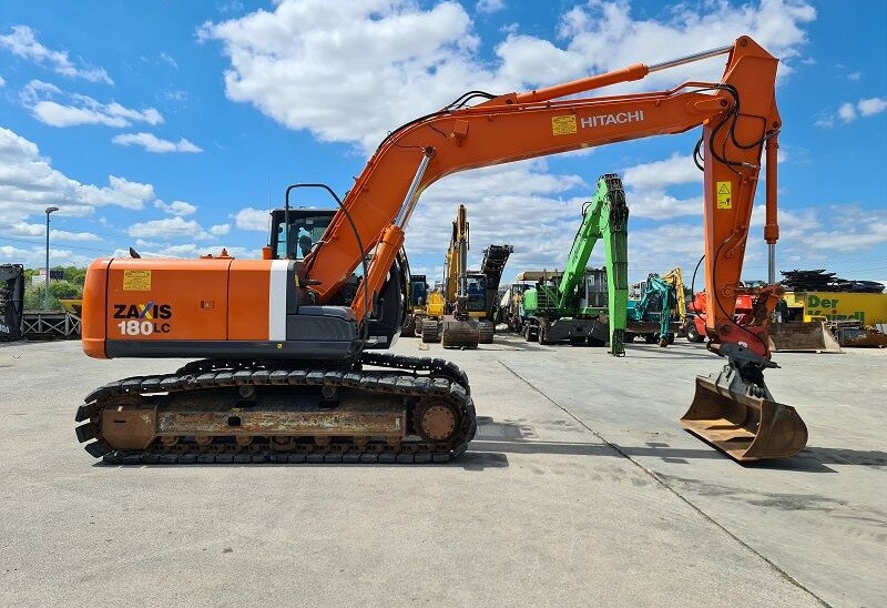 Hitachi ZX180LC-3 - Ekskavator perayap: gambar 4 Hitachi ZX180LC-3 - Ekskavator perayap: gambar 4