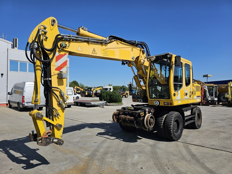 Ekskavator roda LIEBHERR A900C ZW: gambar 6 Ekskavator roda LIEBHERR A900C ZW: gambar 6