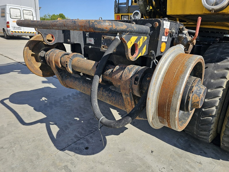 Ekskavator roda LIEBHERR A900C ZW: gambar 21 Ekskavator roda LIEBHERR A900C ZW: gambar 21