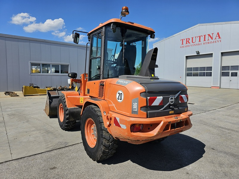 VOLVO L30G - Wheel loader: gambar 3 VOLVO L30G - Wheel loader: gambar 3