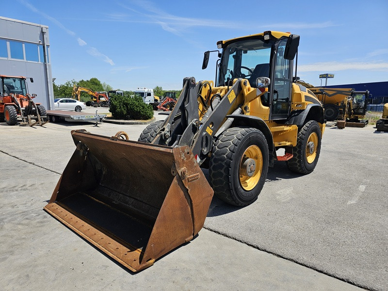 VOLVO L45H - Wheel loader: gambar 1 VOLVO L45H - Wheel loader: gambar 1