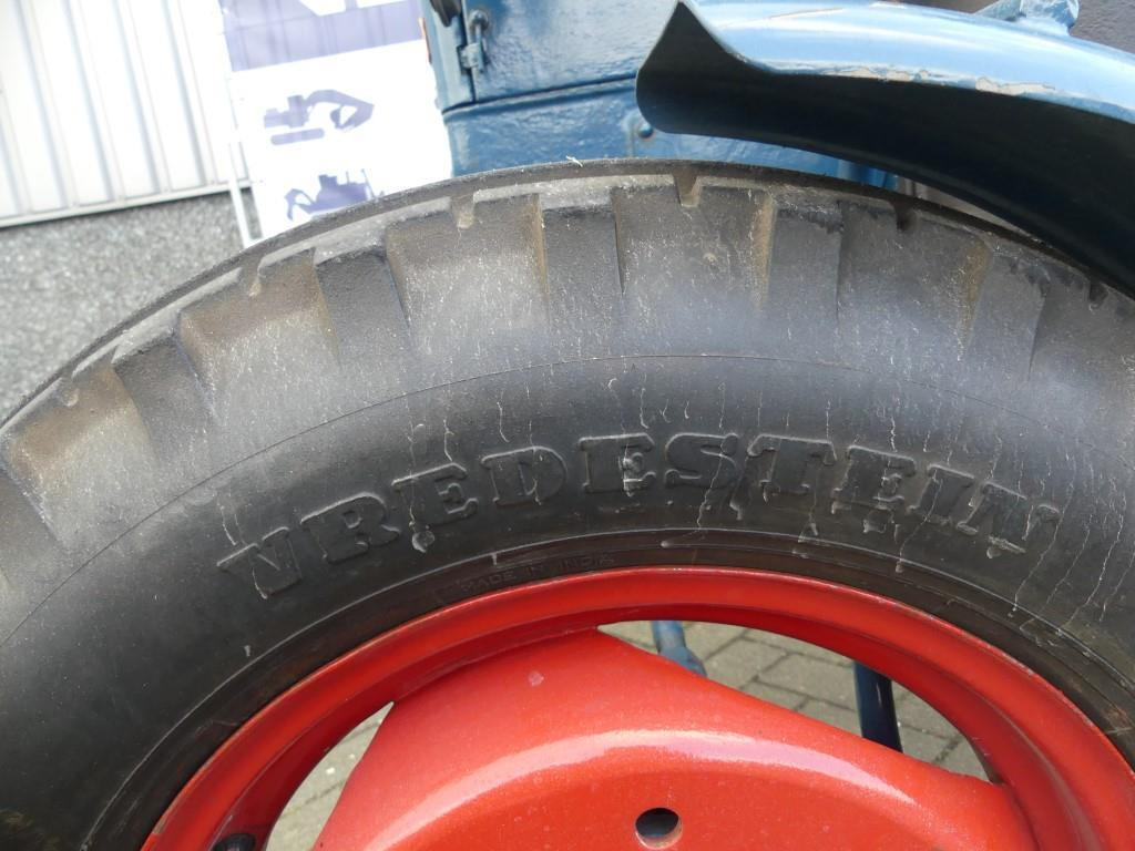 Lanz-Bulldog D1706 - Traktor: gambar 4 Lanz-Bulldog D1706 - Traktor: gambar 4