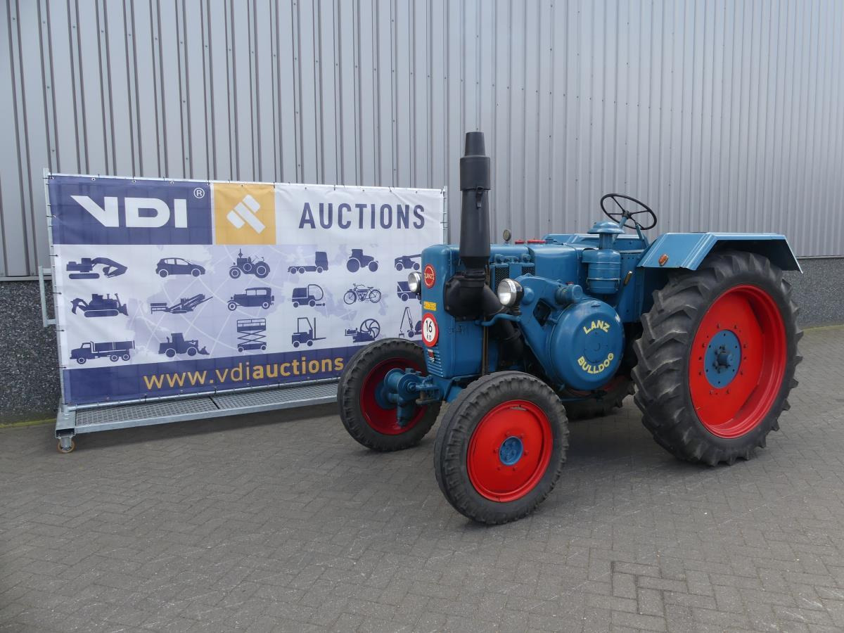 Lanz-Bulldog D2806 - Traktor: gambar 1 Lanz-Bulldog D2806 - Traktor: gambar 1