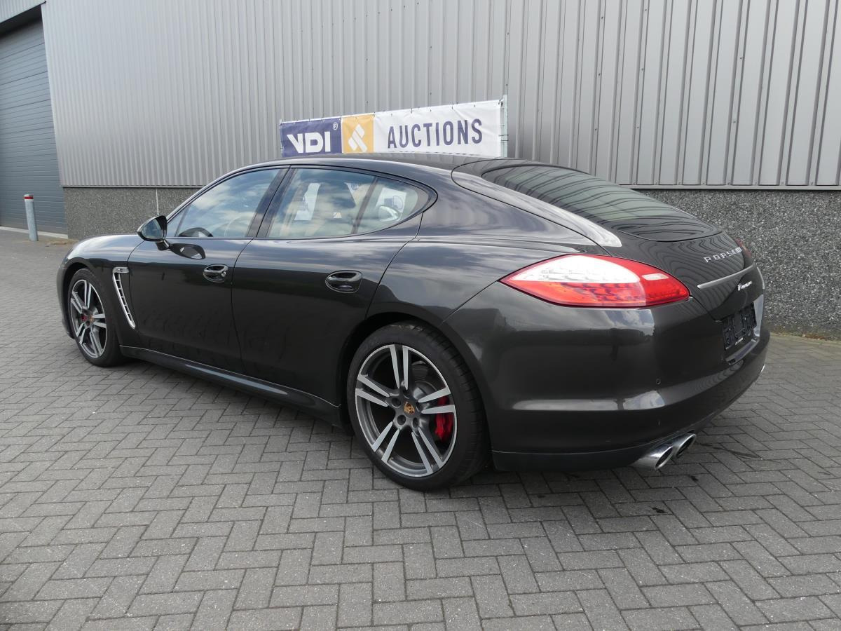 Porsche Panamera, Platina Edition - Mobil sedan: gambar 4 Porsche Panamera, Platina Edition - Mobil sedan: gambar 4