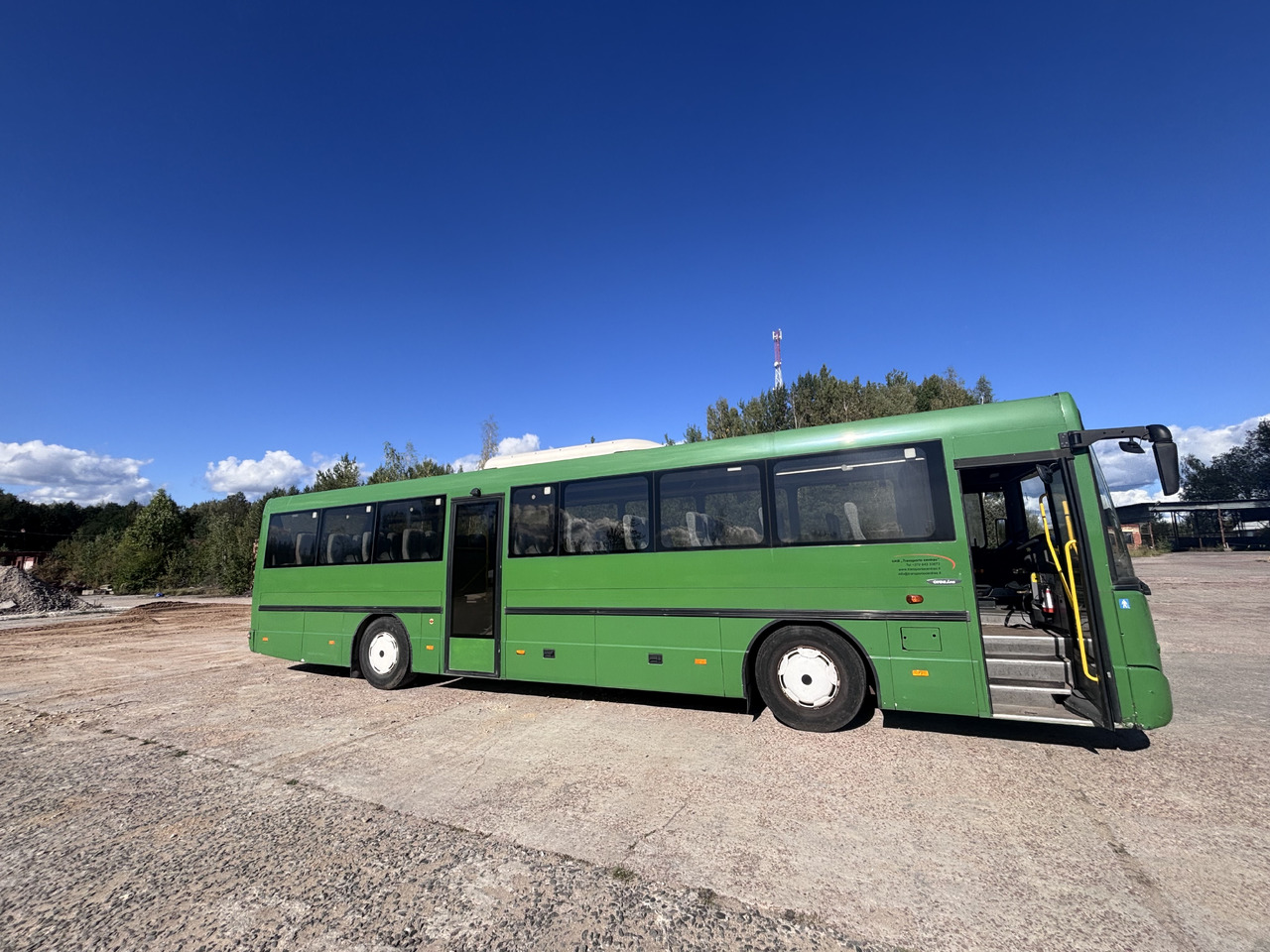 SCANIA KIB12.0 - Bus pinggiran kota: gambar 5 SCANIA KIB12.0 - Bus pinggiran kota: gambar 5