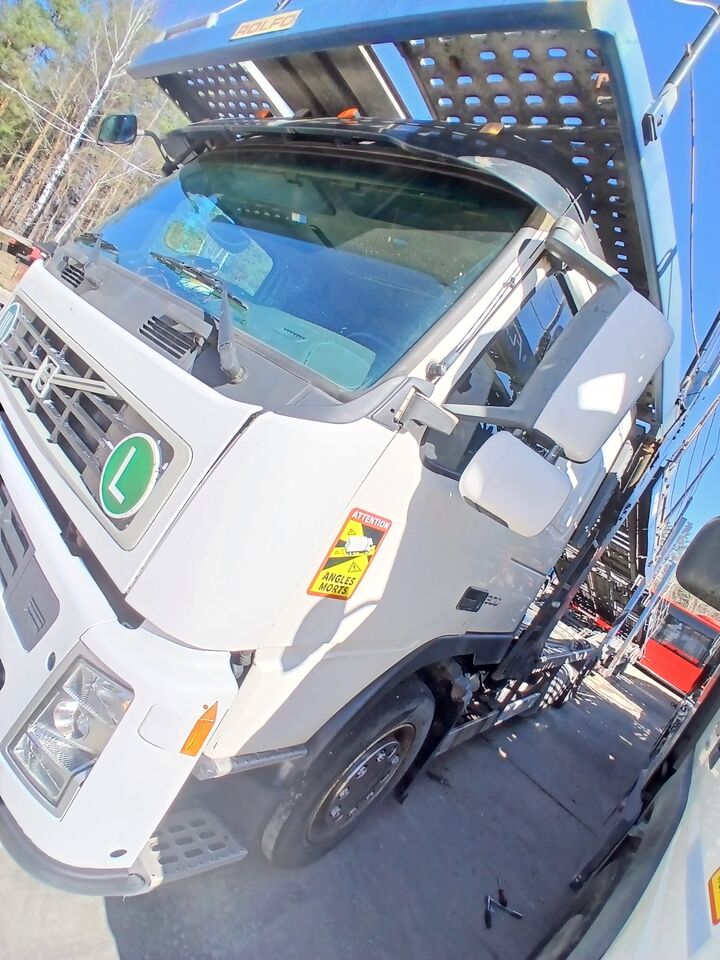 VOLVO FM 300 - Truk pengangkut mobil: gambar 3 VOLVO FM 300 - Truk pengangkut mobil: gambar 3