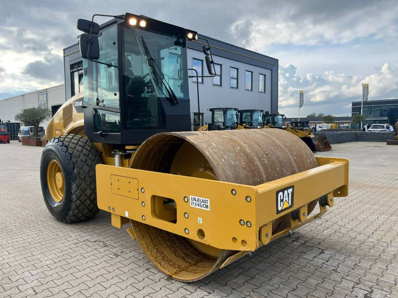 Cat CS 54 B - Roller: gambar 4 Cat CS 54 B - Roller: gambar 4