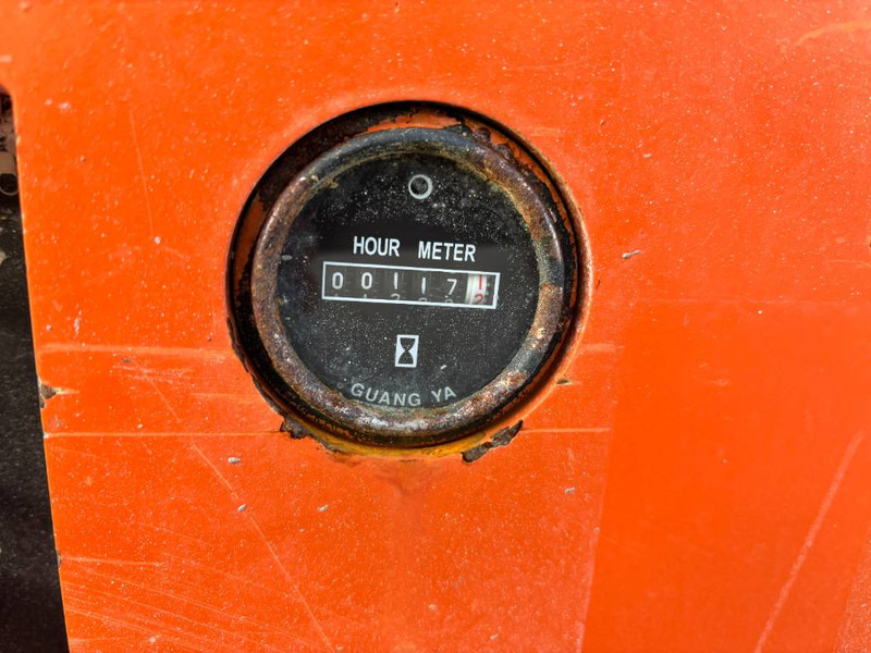 Yamei MS1330 - Scissor lifts: gambar 5 Yamei MS1330 - Scissor lifts: gambar 5