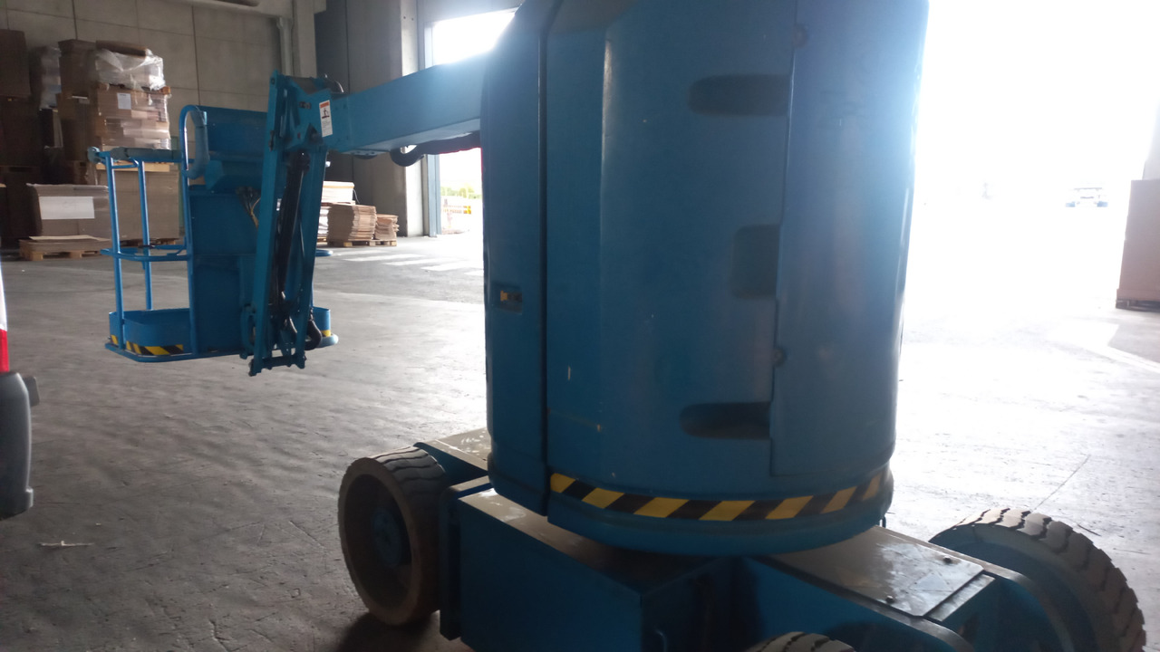 GENIE Z30/20N - Boom artikulasi: gambar 3 GENIE Z30/20N - Boom artikulasi: gambar 3