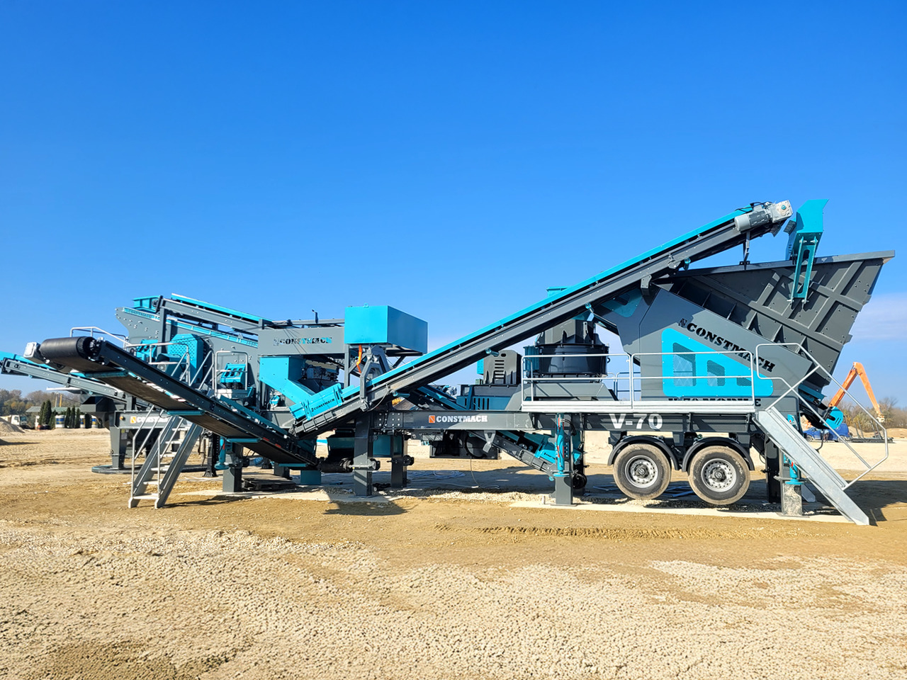 Constmach 100-150 Ton Capacity Mobile Vertical Shaft Impact Crusher - Tanaman penghancur mobil: gambar 3 Constmach 100-150 Ton Capacity Mobile Vertical Shaft Impact Crusher - Tanaman penghancur mobil: gambar 3