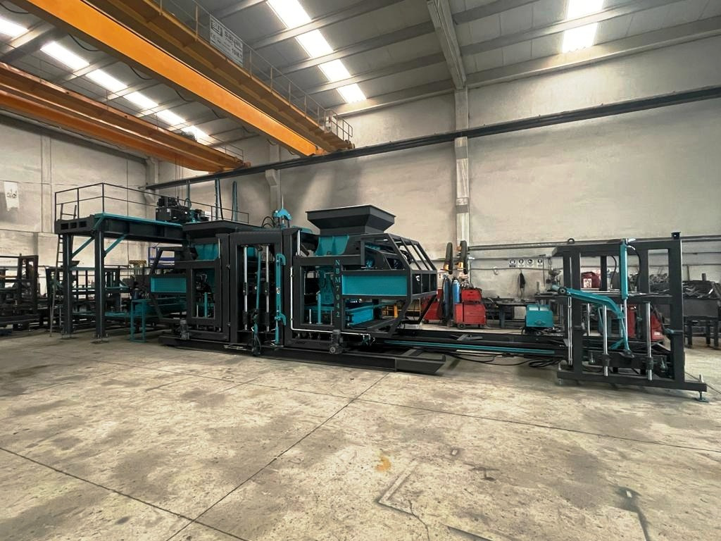 Constmach BS-42 Briquette Making Machine (Concrete Block Making Machine) - Mesin batako: gambar 3 Constmach BS-42 Briquette Making Machine (Concrete Block Making Machine) - Mesin batako: gambar 3