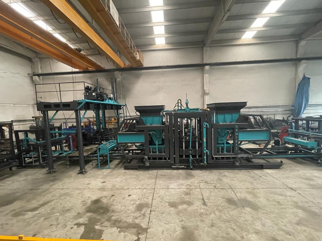 Constmach BS-42 Briquette Making Machine (Concrete Block Making Machine) - Mesin batako: gambar 1 Constmach BS-42 Briquette Making Machine (Concrete Block Making Machine) - Mesin batako: gambar 1