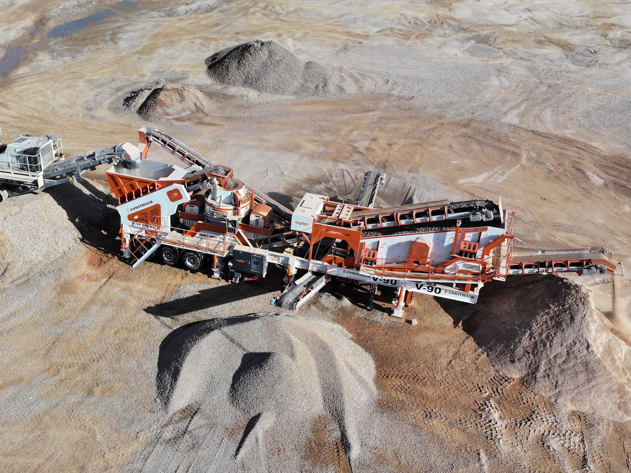 Constmach Concasseur À Impact À Axe Vertical Mobile D'une Capacité De 250 T/H - Tanaman penghancur mobil: gambar 3 Constmach Concasseur À Impact À Axe Vertical Mobile D'une Capacité De 250 T/H - Tanaman penghancur mobil: gambar 3