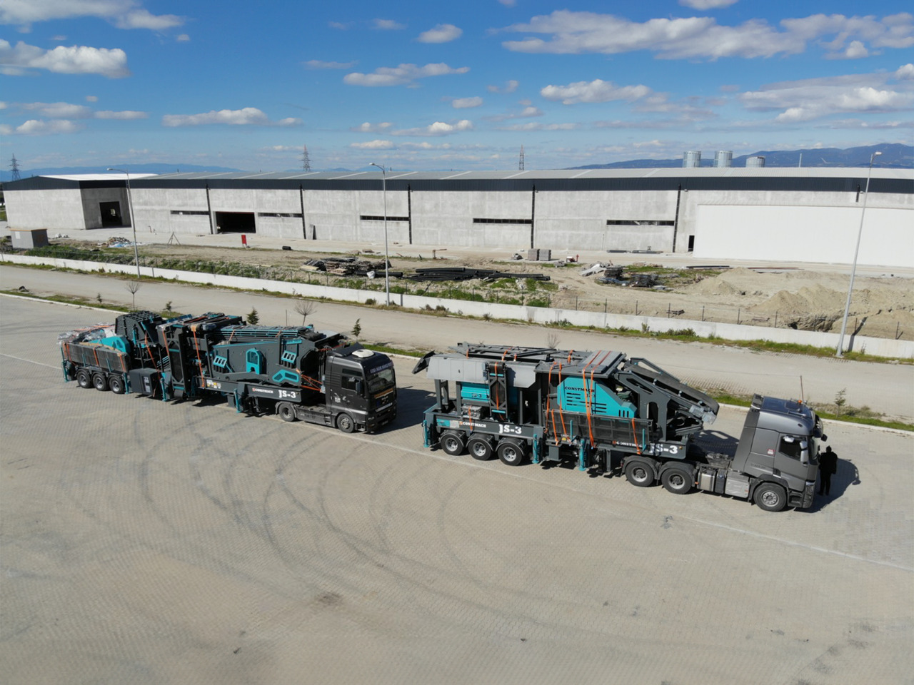 Constmach Mobile Stone Crushing Plant With Capacity Of 300 Tons - Tanaman penghancur mobil: gambar 1 Constmach Mobile Stone Crushing Plant With Capacity Of 300 Tons - Tanaman penghancur mobil: gambar 1