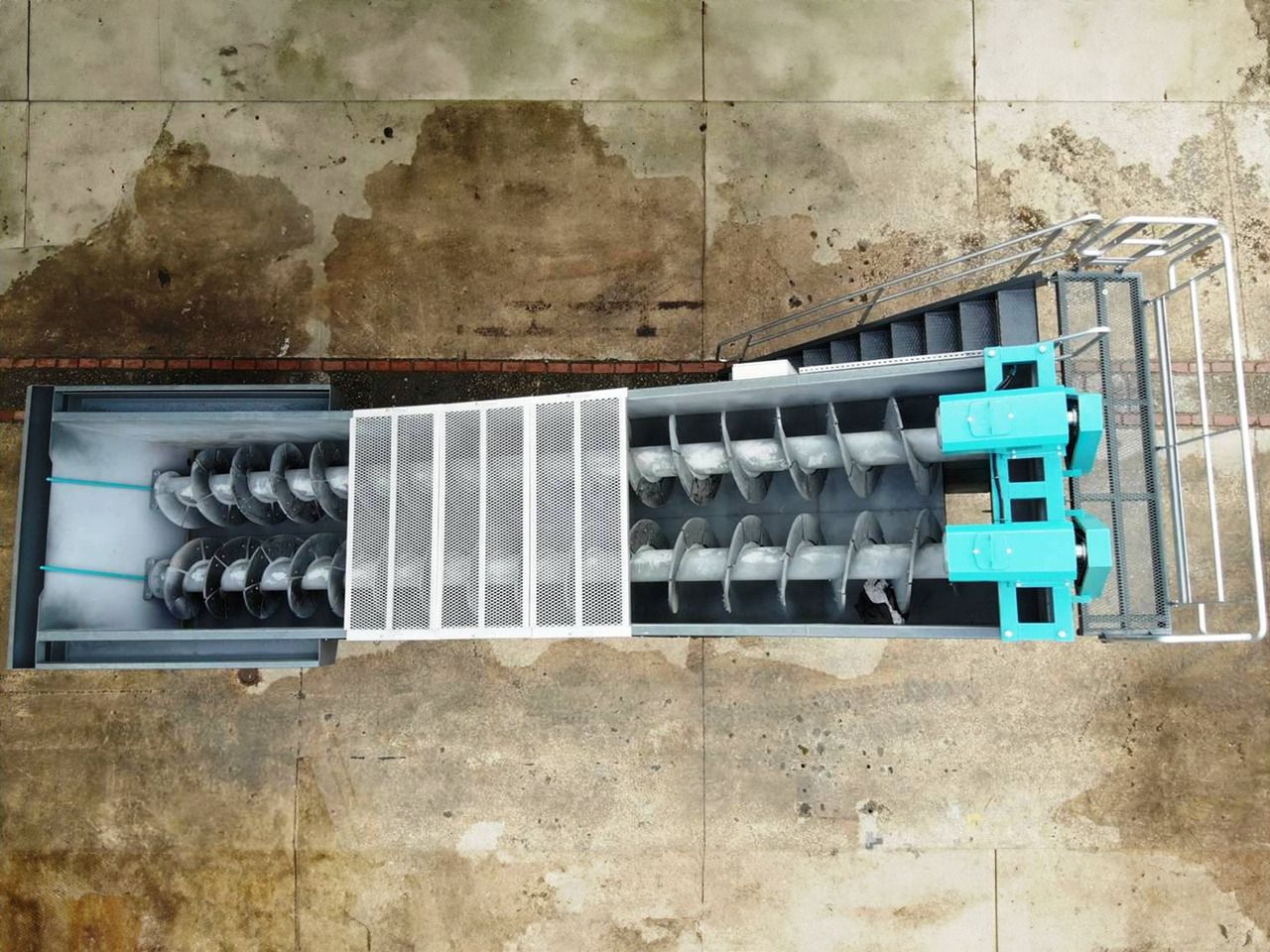 Constmach Screw Sand Washing Machine / Spiral Sand Washing Machine - Screener: gambar 5 Constmach Screw Sand Washing Machine / Spiral Sand Washing Machine - Screener: gambar 5