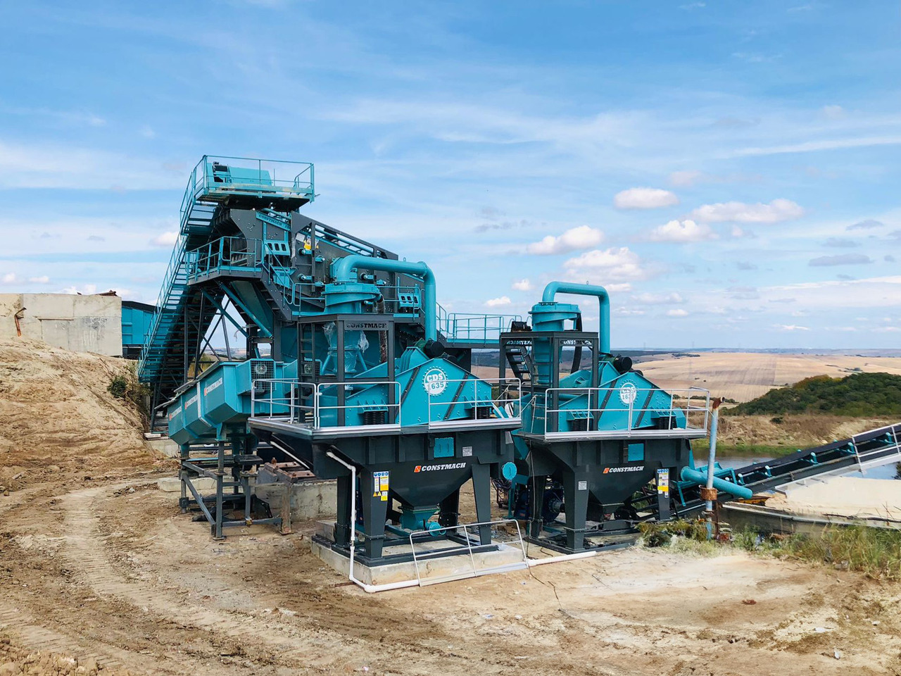 Constmach Stationäre Wasch- und Siebanlagen (Sand-, Kies-, Schotter Wäsche und -siebung) - Screener: gambar 3 Constmach Stationäre Wasch- und Siebanlagen (Sand-, Kies-, Schotter Wäsche und -siebung) - Screener: gambar 3