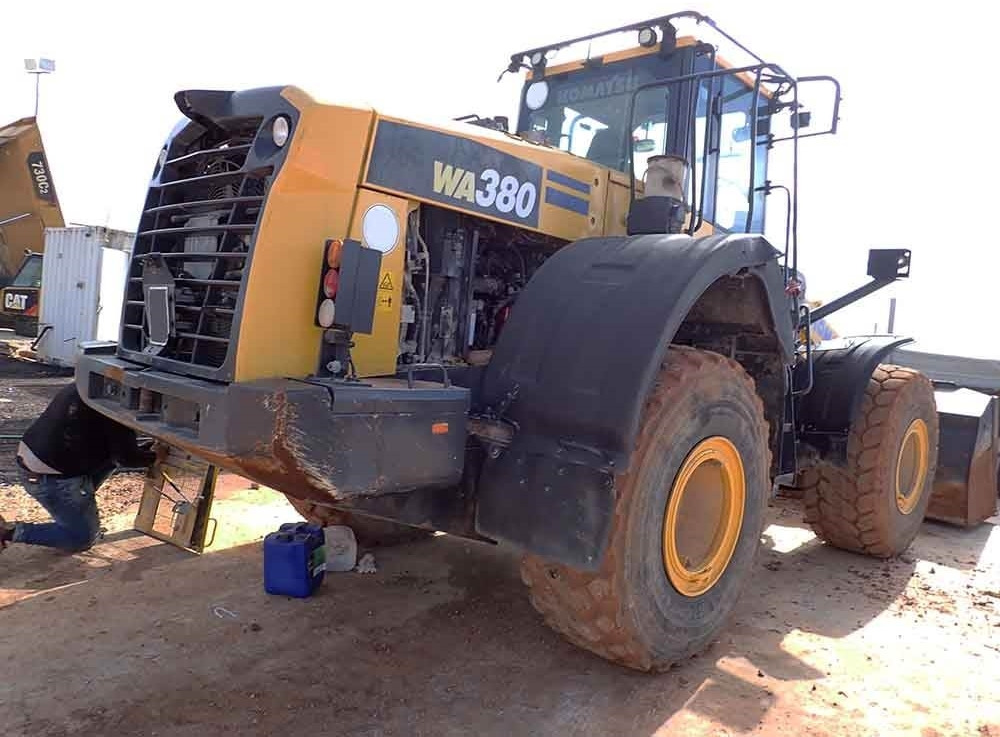 Komatsu WA380-8 - Wheel loader: gambar 4 Komatsu WA380-8 - Wheel loader: gambar 4