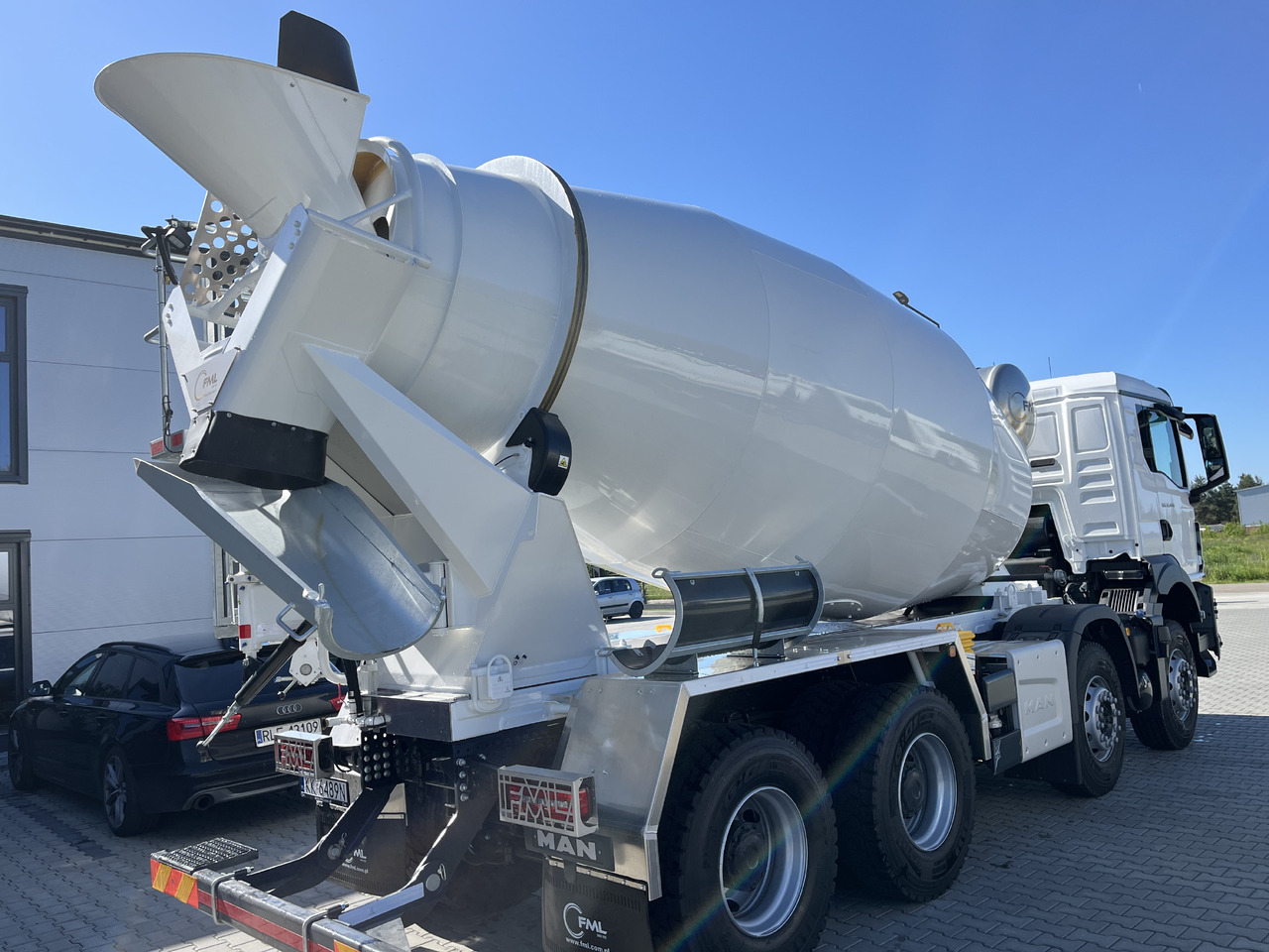 MAN TGS 35.480, 8x4 BB, EURO 6, YEAR 2024, 10m - NEW - Truk pengaduk beton: gambar 4 MAN TGS 35.480, 8x4 BB, EURO 6, YEAR 2024, 10m - NEW - Truk pengaduk beton: gambar 4