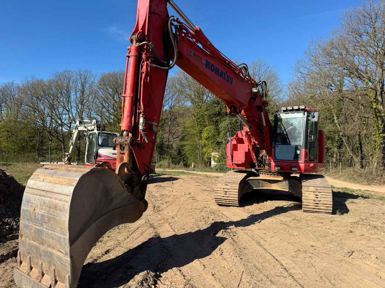 KOMATSU PC 228 USCL-10 - Ekskavator perayap: gambar 1 KOMATSU PC 228 USCL-10 - Ekskavator perayap: gambar 1
