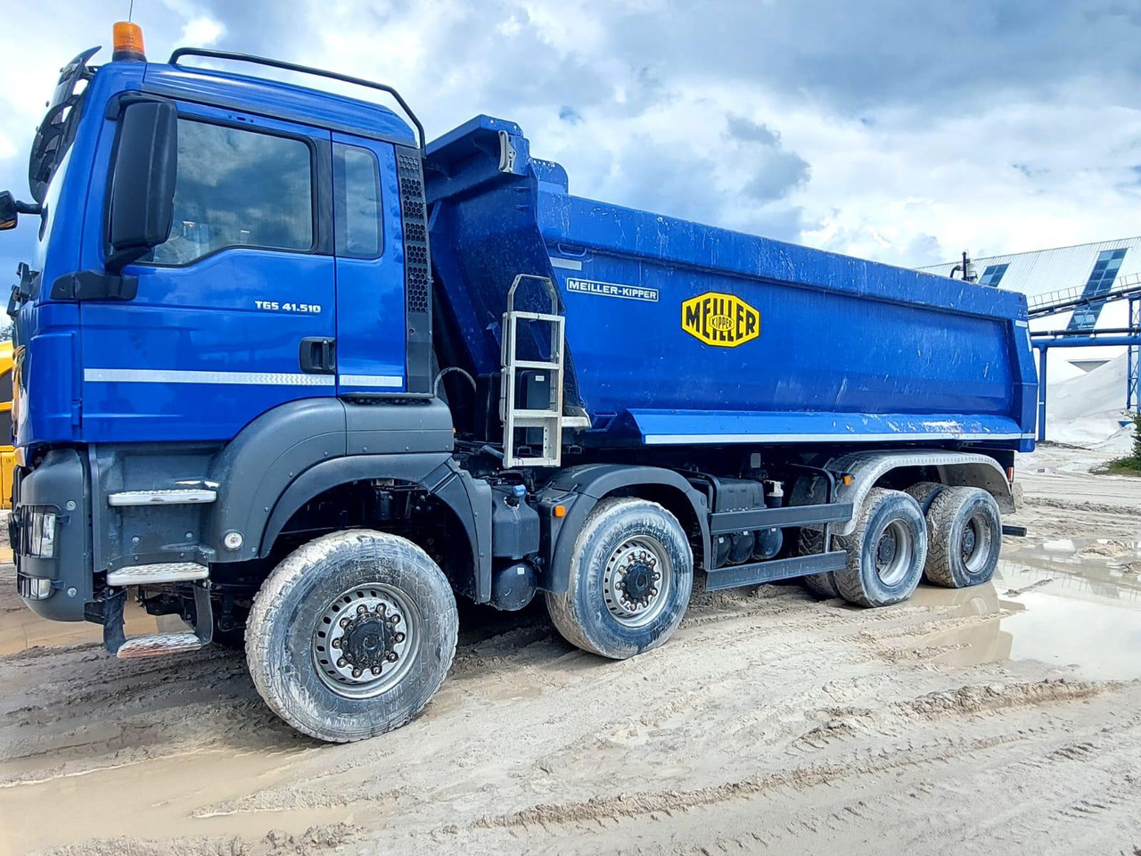 MAN TGS 41.510 - Truk jungkit: gambar 1 MAN TGS 41.510 - Truk jungkit: gambar 1