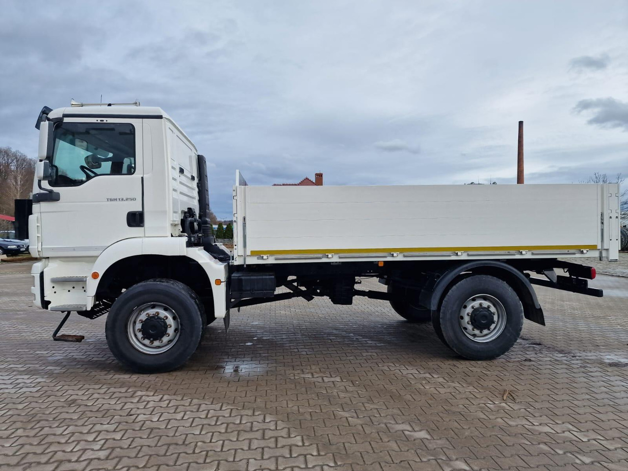 MAN 13.250 - Truk: gambar 5 MAN 13.250 - Truk: gambar 5