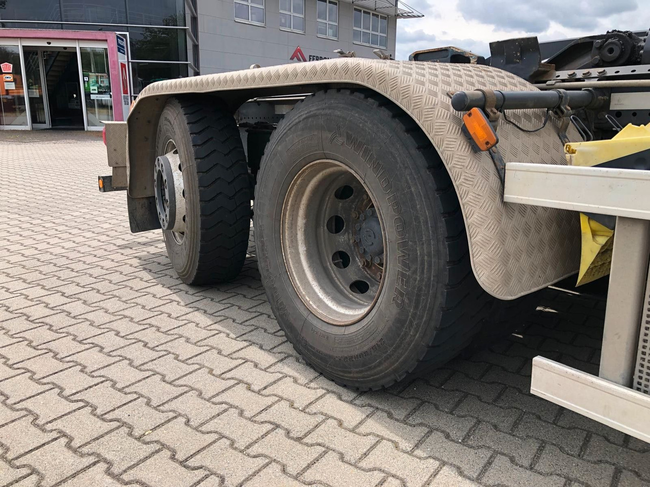 Iveco X-Way 480 Intarder*AHK*Lenk/LiftAchse*Meiller - Hook lift: gambar 2 Iveco X-Way 480 Intarder*AHK*Lenk/LiftAchse*Meiller - Hook lift: gambar 2
