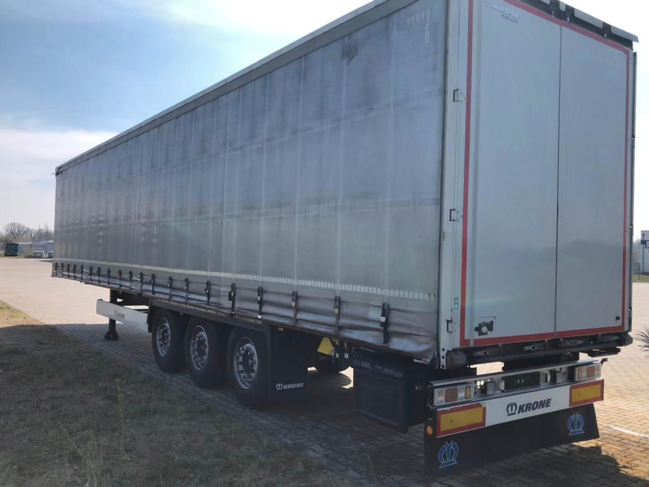 Krone SD Liftachse*Edscha*Code XL*Guter Zustand - Semi-trailer dengan terpal samping: gambar 3 Krone SD Liftachse*Edscha*Code XL*Guter Zustand - Semi-trailer dengan terpal samping: gambar 3
