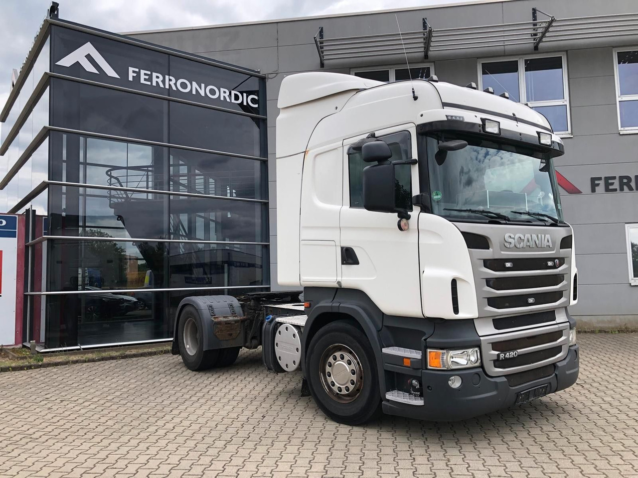 Tractor head Scania R420 PTO*Automatik mit Kupplungspedale: gambar 1