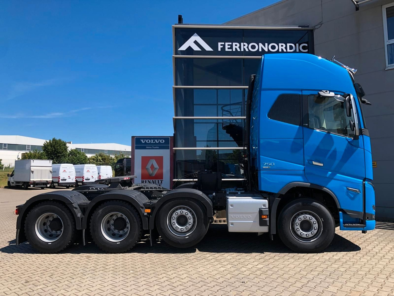 Volvo FH16 750 XL 8x4 Tridem*100T*Kriechgänge*Retarder Volvo FH16 750 XL 8x4 Tridem*100T*Kriechgänge*Retarder - Tractor head: gambar 5 Volvo FH16 750 XL 8x4 Tridem*100T*Kriechgänge*Retarder Volvo FH16 750 XL 8x4 Tridem*100T*Kriechgänge*Retarder - Tractor head: gambar 5