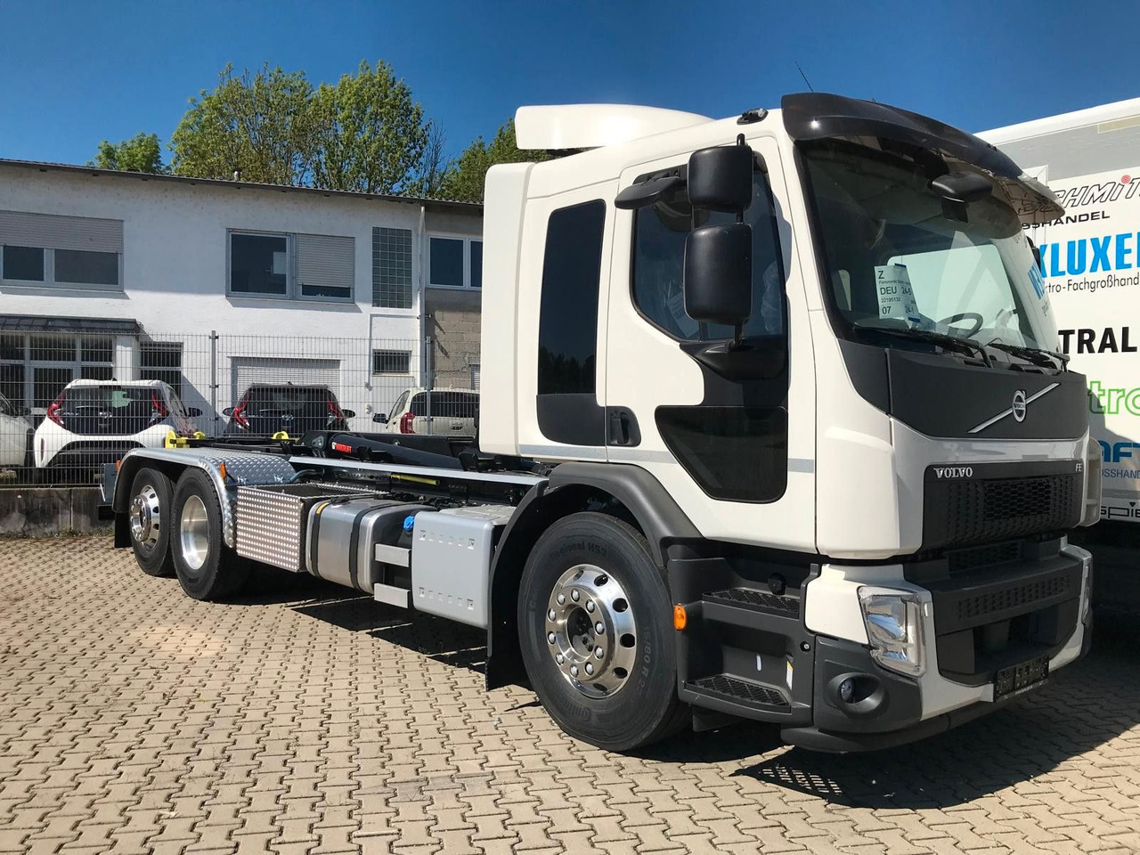 Volvo FE 320 6x2 - Hook lift: gambar 1 Volvo FE 320 6x2 - Hook lift: gambar 1