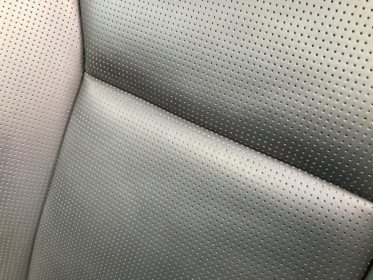 Leasing  Volvo V60 T8 R Design Recharge Plug-In Hybrid AWD Volvo V60 T8 R Design Recharge Plug-In Hybrid AWD: gambar 12