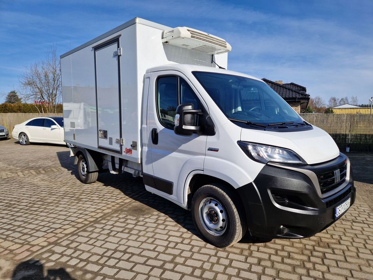 Fiat Ducato - Van berpendingin: gambar 1 Fiat Ducato - Van berpendingin: gambar 1